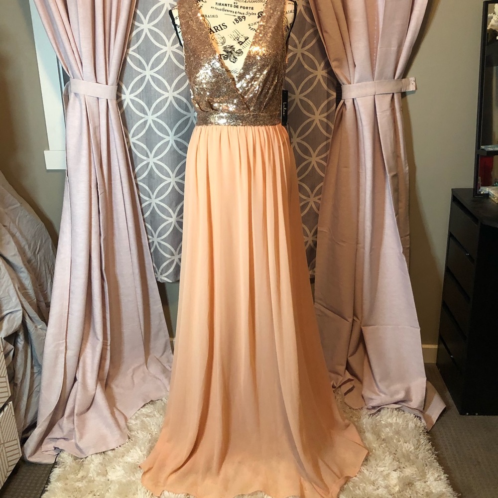 Lulus deep V rose gold sequin maxi dress